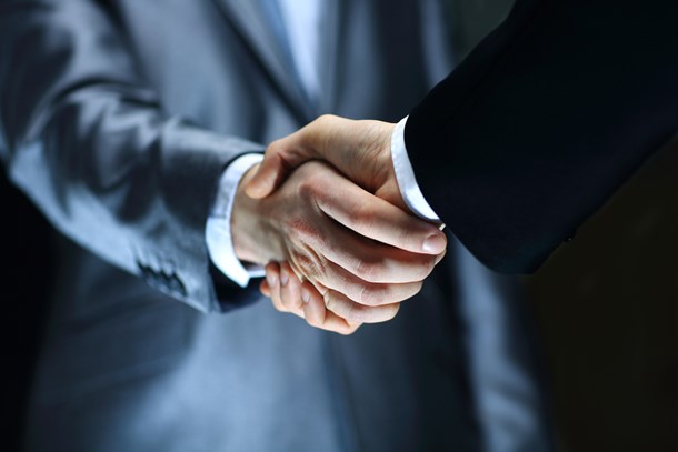 business-handshake-contract.jpg (4)
